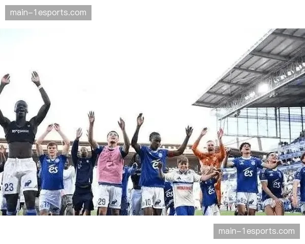 朗斯2-1摩纳哥,控球率四六开,朗斯反击转化效率致胜 朗斯2-1摩纳哥,控球率四六开,朗斯反击转化效率致胜